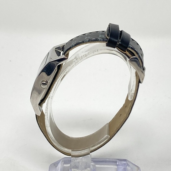 Vivani Watch Women 25mm Silver Tone MOP Dial Black Heart Band New Battery 8" - Picture 4 of 16